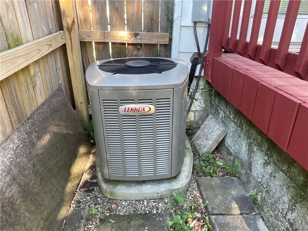 267 Midland Avenue, Tonawanda, New York 14223, Tonawanda, New York 14223, 3 Bedrooms Bedrooms, 7 Rooms Rooms,1 BathroomBathrooms,Residential,For Sale,267 Midland Avenue, Tonawanda, New York 14223,R1623273