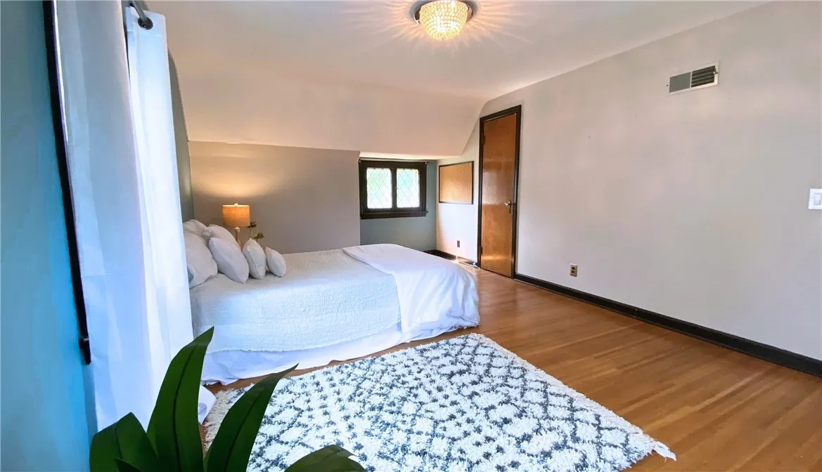 122 Mayfair Drive, Irondequoit, New York 14617, Irondequoit, New York 14617, 3 Bedrooms Bedrooms, 7 Rooms Rooms,2 BathroomsBathrooms,Residential,For Sale,122 Mayfair Drive, Irondequoit, New York 14617,R1623630
