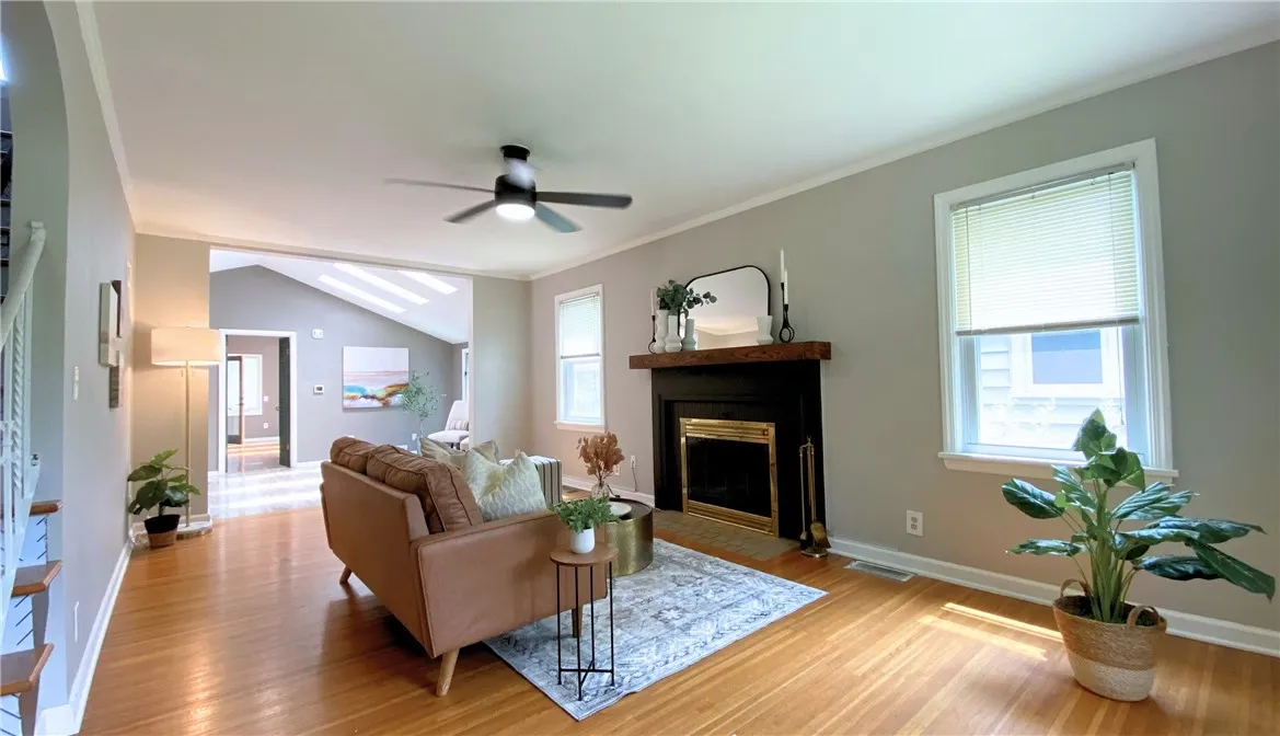 122 Mayfair Drive, Irondequoit, New York 14617, Irondequoit, New York 14617, 3 Bedrooms Bedrooms, 7 Rooms Rooms,2 BathroomsBathrooms,Residential,For Sale,122 Mayfair Drive, Irondequoit, New York 14617,R1623630