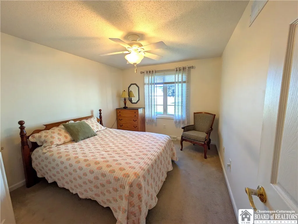 400 West Avenue J1, West Seneca, New York 14224, West Seneca, New York 14224, 2 Bedrooms Bedrooms, 5 Rooms Rooms,2 BathroomsBathrooms,Residential,For Sale,400 West Avenue J1, West Seneca, New York 14224,R1623653
