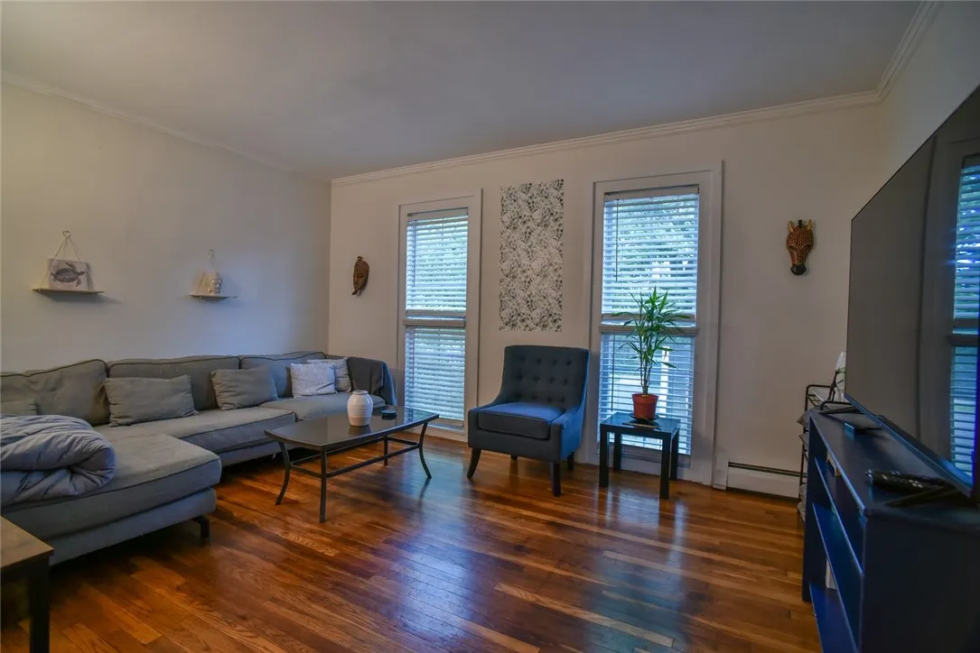 185 Caroline Street, Rochester, New York 14620, Rochester, New York 14620, 3 Bedrooms Bedrooms, 8 Rooms Rooms,1 BathroomBathrooms,Residential,For Sale,185 Caroline Street, Rochester, New York 14620,R1623828