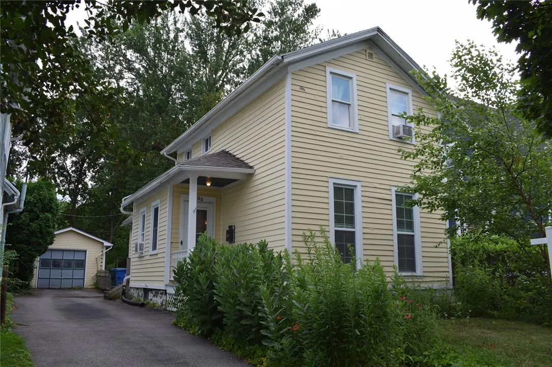 185 Caroline Street, Rochester, New York 14620, Rochester, New York 14620, 3 Bedrooms Bedrooms, 8 Rooms Rooms,1 BathroomBathrooms,Residential,For Sale,185 Caroline Street, Rochester, New York 14620,R1623828
