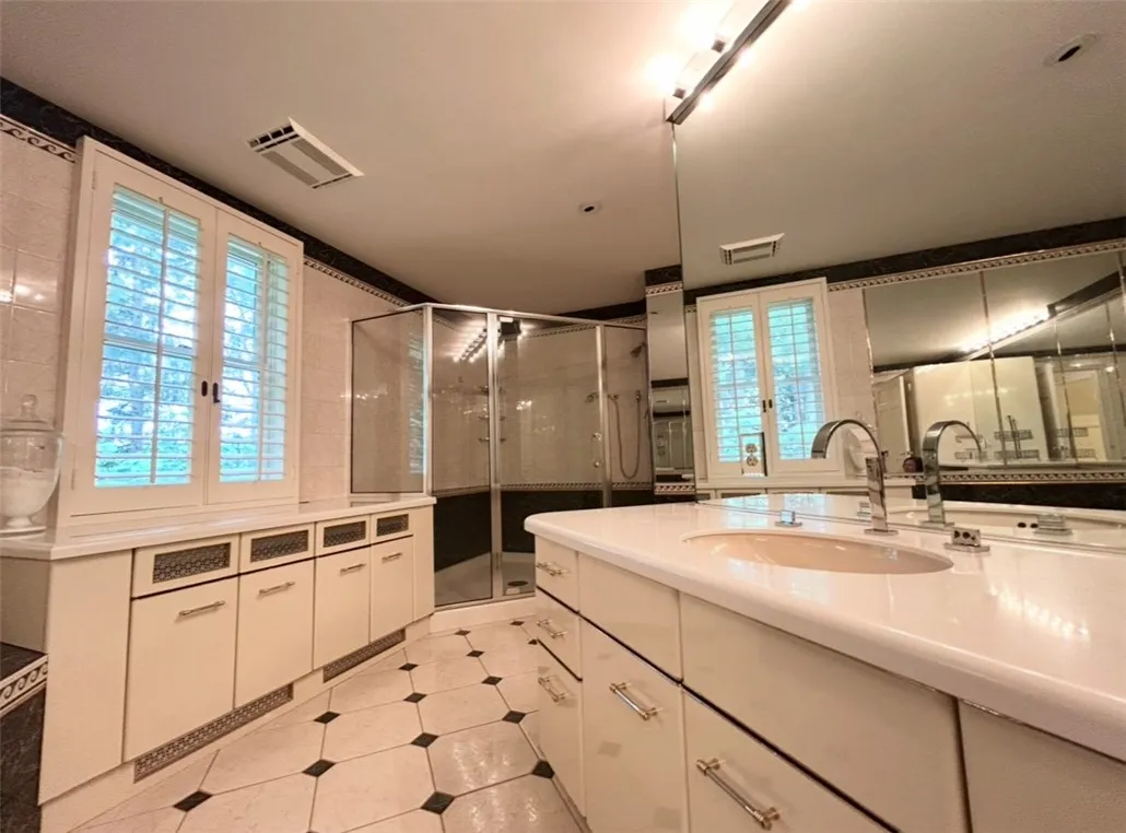 104 Taragreen Lane, Norwich, New York 13815, Norwich, New York 13815, 6 Bedrooms Bedrooms, 19 Rooms Rooms,7 BathroomsBathrooms,Residential,For Sale,104 Taragreen Lane, Norwich, New York 13815,R1619980