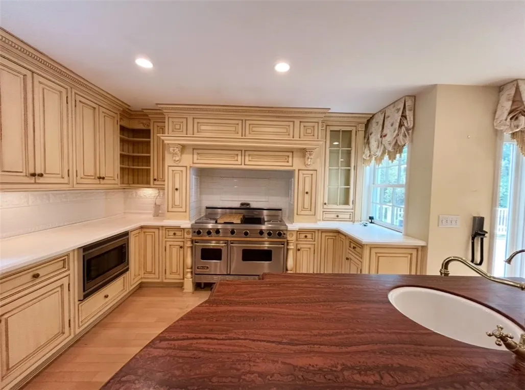 104 Taragreen Lane, Norwich, New York 13815, Norwich, New York 13815, 6 Bedrooms Bedrooms, 19 Rooms Rooms,7 BathroomsBathrooms,Residential,For Sale,104 Taragreen Lane, Norwich, New York 13815,R1619980