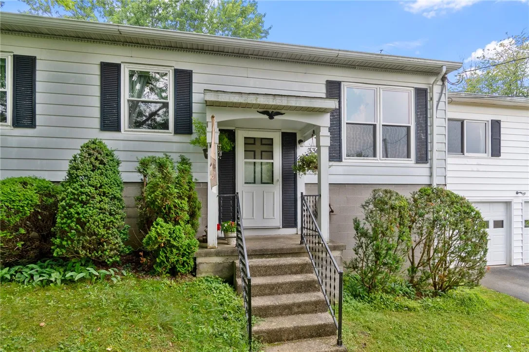 3361 Cambier Road, Marion, New York 14505, Marion, New York 14505, 4 Bedrooms Bedrooms, 7 Rooms Rooms,1 BathroomBathrooms,Residential,For Sale,3361 Cambier Road, Marion, New York 14505,R1623649