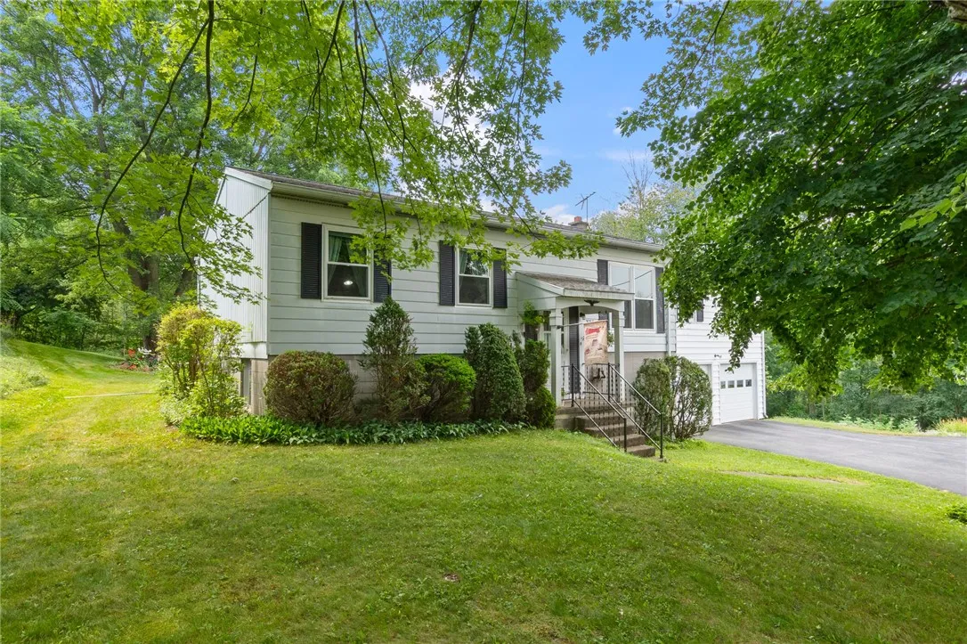 3361 Cambier Road, Marion, New York 14505, Marion, New York 14505, 4 Bedrooms Bedrooms, 7 Rooms Rooms,1 BathroomBathrooms,Residential,For Sale,3361 Cambier Road, Marion, New York 14505,R1623649