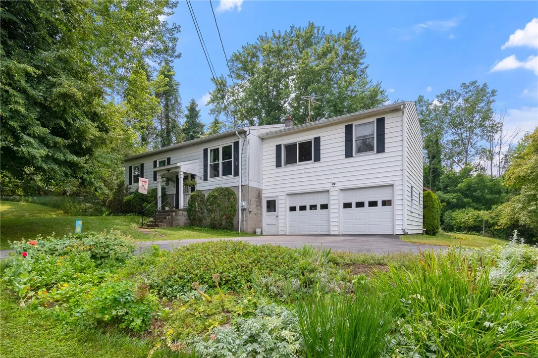 3361 Cambier Road, Marion, New York 14505, Marion, New York 14505, 4 Bedrooms Bedrooms, 7 Rooms Rooms,1 BathroomBathrooms,Residential,For Sale,3361 Cambier Road, Marion, New York 14505,R1623649