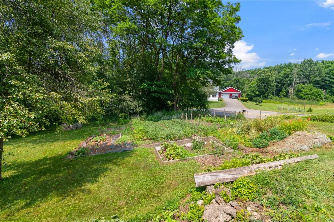 3361 Cambier Road, Marion, New York 14505, Marion, New York 14505, 4 Bedrooms Bedrooms, 7 Rooms Rooms,1 BathroomBathrooms,Residential,For Sale,3361 Cambier Road, Marion, New York 14505,R1623649