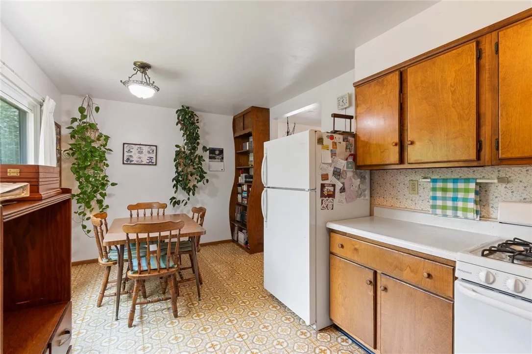3361 Cambier Road, Marion, New York 14505, Marion, New York 14505, 4 Bedrooms Bedrooms, 7 Rooms Rooms,1 BathroomBathrooms,Residential,For Sale,3361 Cambier Road, Marion, New York 14505,R1623649