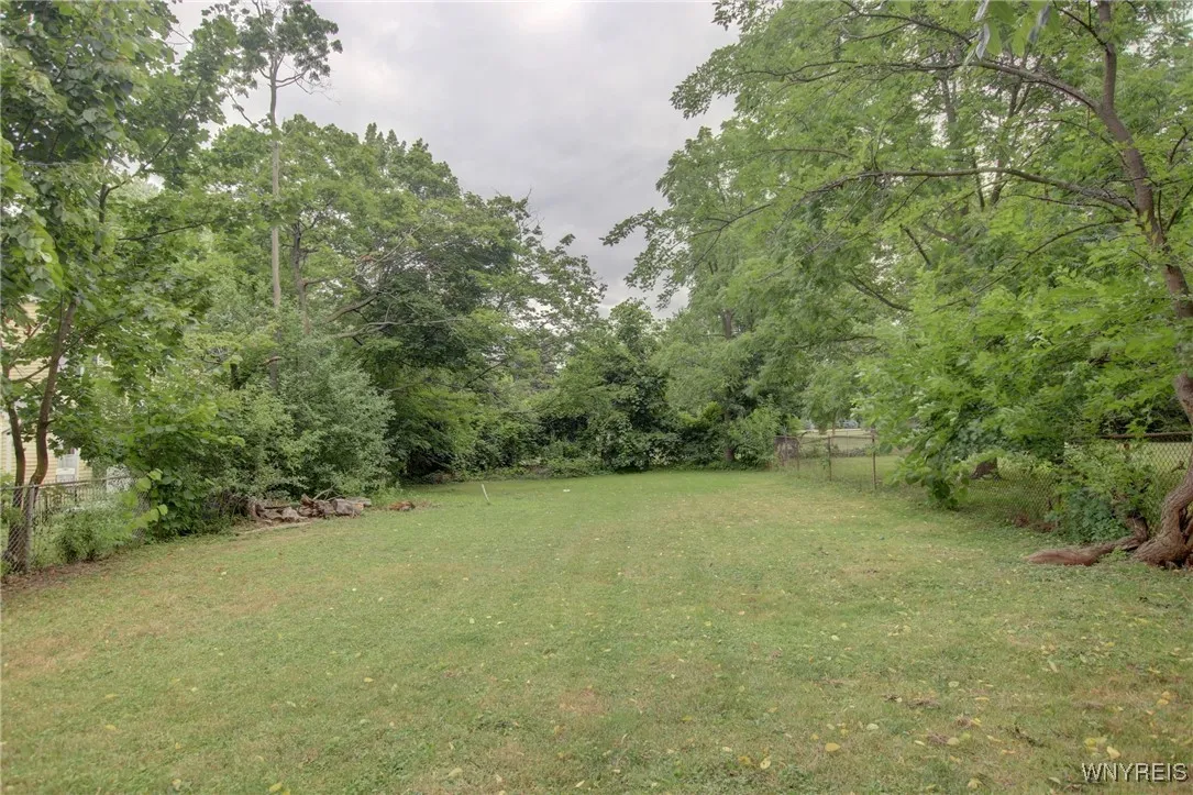 2020 Lakeview Road, Hamburg, New York 14085, Hamburg, New York 14085, 3 Bedrooms Bedrooms, 7 Rooms Rooms,Residential,For Sale,2020 Lakeview Road, Hamburg, New York 14085,B1623705