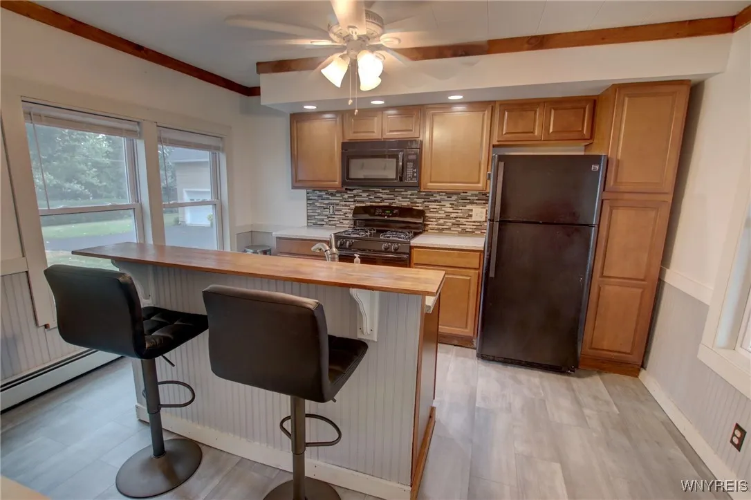 2020 Lakeview Road, Hamburg, New York 14085, Hamburg, New York 14085, 3 Bedrooms Bedrooms, 7 Rooms Rooms,Residential,For Sale,2020 Lakeview Road, Hamburg, New York 14085,B1623705