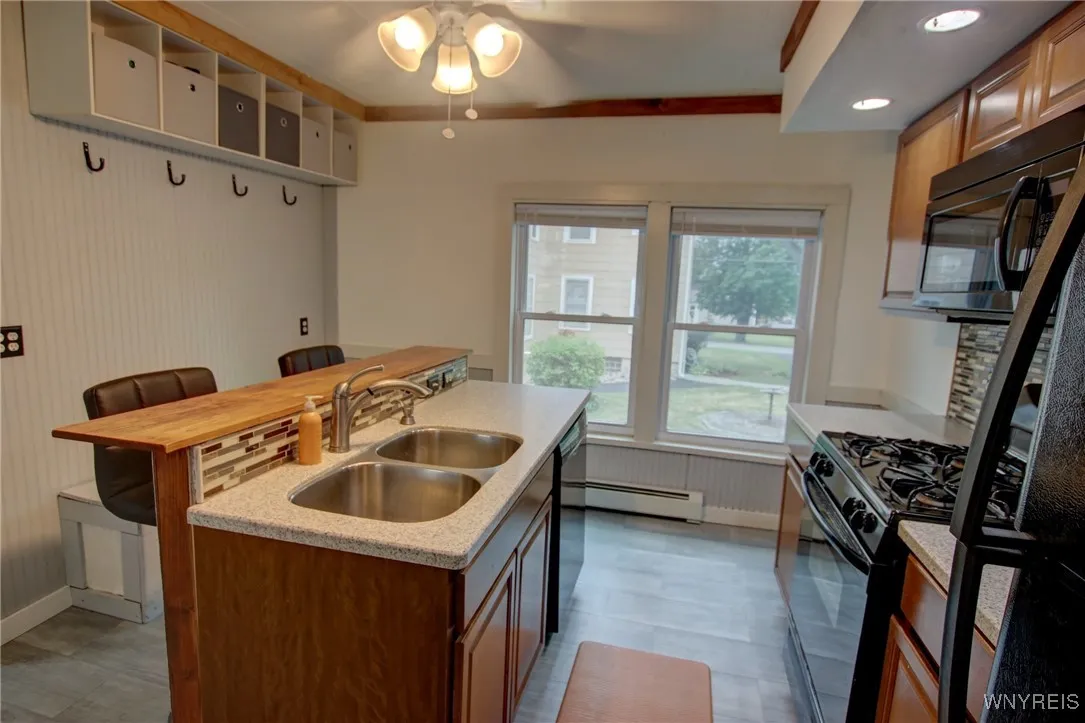2020 Lakeview Road, Hamburg, New York 14085, Hamburg, New York 14085, 3 Bedrooms Bedrooms, 7 Rooms Rooms,Residential,For Sale,2020 Lakeview Road, Hamburg, New York 14085,B1623705