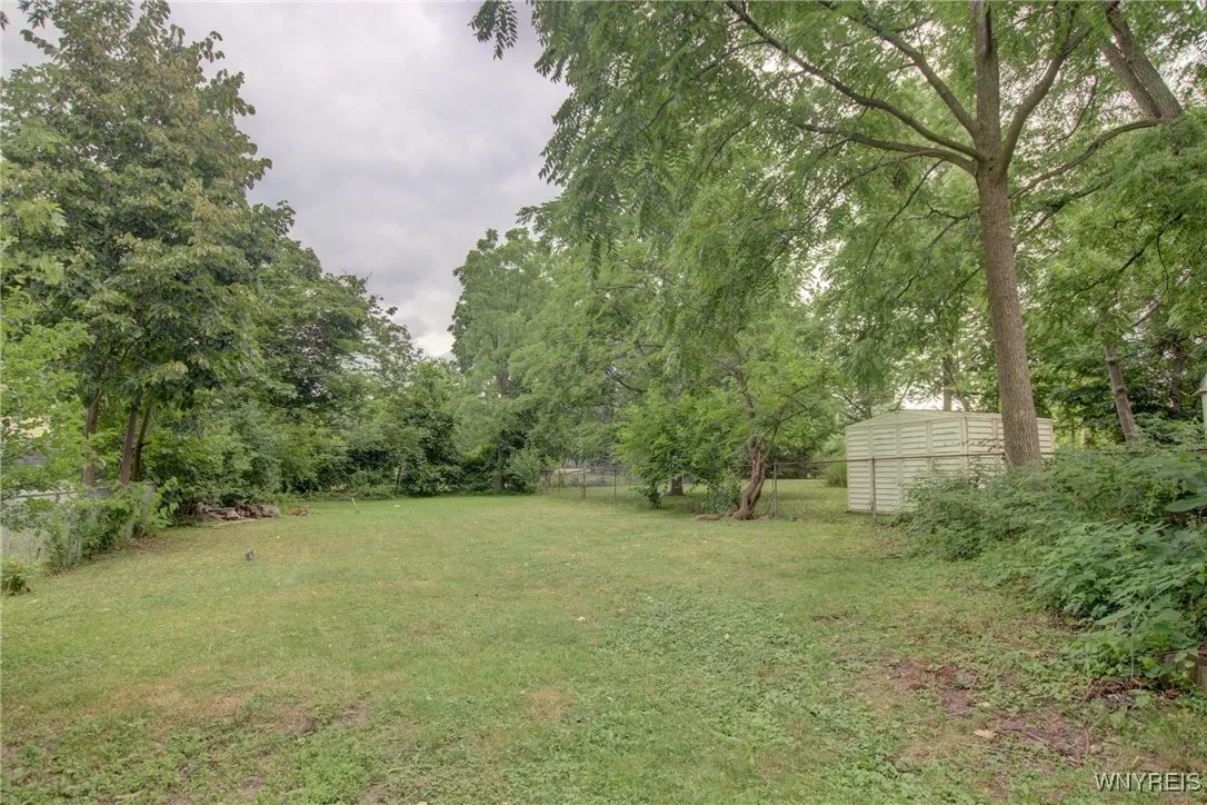 2020 Lakeview Road, Hamburg, New York 14085, Hamburg, New York 14085, 3 Bedrooms Bedrooms, 7 Rooms Rooms,Residential,For Sale,2020 Lakeview Road, Hamburg, New York 14085,B1623705