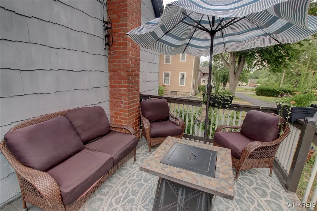 2020 Lakeview Road, Hamburg, New York 14085, Hamburg, New York 14085, 3 Bedrooms Bedrooms, 7 Rooms Rooms,Residential,For Sale,2020 Lakeview Road, Hamburg, New York 14085,B1623705