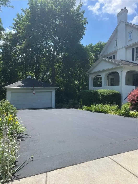 499 Castle Street 2, Geneva City, New York 14456, Geneva City, New York 14456, 6 Bedrooms Bedrooms, ,2 BathroomsBathrooms,Residential,For Sale,499 Castle Street 2, Geneva City, New York 14456,R1621977