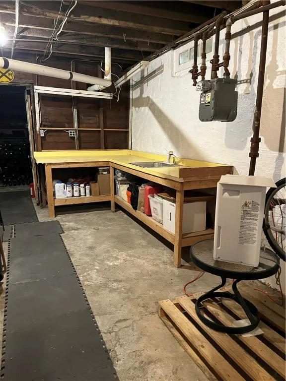 499 Castle Street 2, Geneva City, New York 14456, Geneva City, New York 14456, 6 Bedrooms Bedrooms, ,2 BathroomsBathrooms,Residential,For Sale,499 Castle Street 2, Geneva City, New York 14456,R1621977