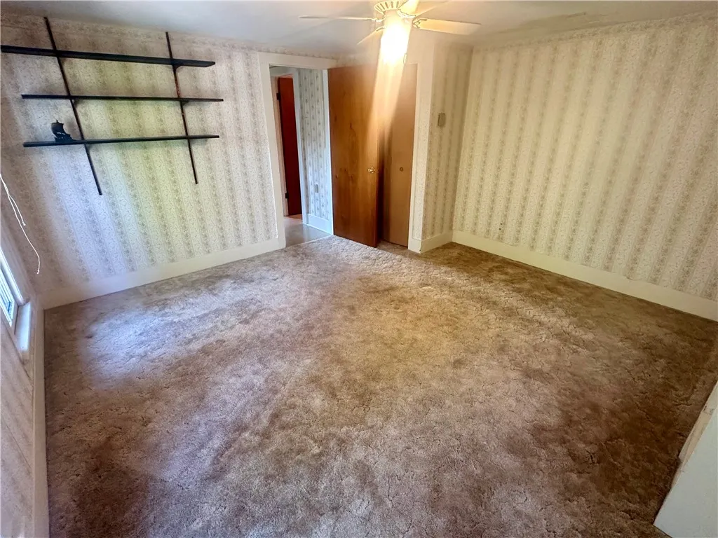 14 Maple Avenue, Leroy, New York 14482, Leroy, New York 14482, 3 Bedrooms Bedrooms, 9 Rooms Rooms,1 BathroomBathrooms,Residential,For Sale,14 Maple Avenue, Leroy, New York 14482,R1622976