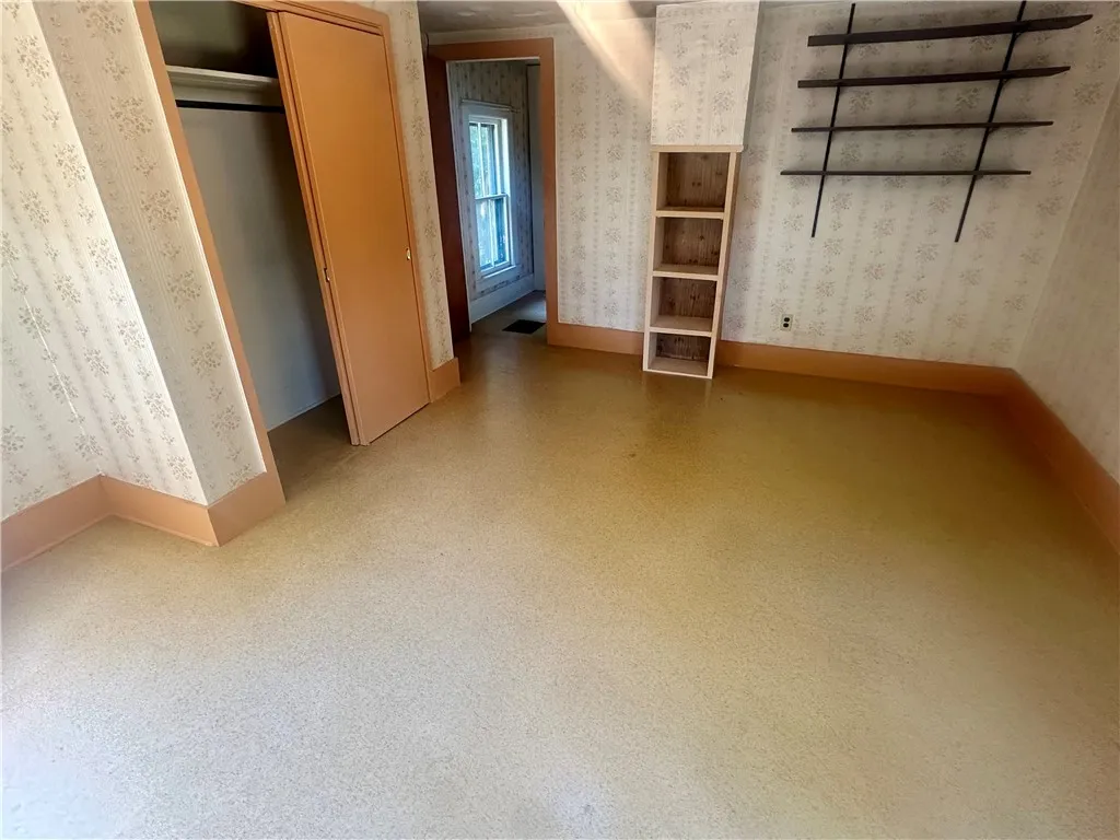 14 Maple Avenue, Leroy, New York 14482, Leroy, New York 14482, 3 Bedrooms Bedrooms, 9 Rooms Rooms,1 BathroomBathrooms,Residential,For Sale,14 Maple Avenue, Leroy, New York 14482,R1622976