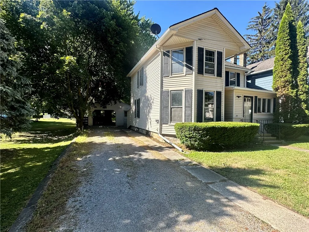 14 Maple Avenue, Leroy, New York 14482, Leroy, New York 14482, 3 Bedrooms Bedrooms, 9 Rooms Rooms,1 BathroomBathrooms,Residential,For Sale,14 Maple Avenue, Leroy, New York 14482,R1622976