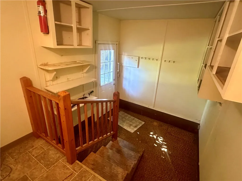 14 Maple Avenue, Leroy, New York 14482, Leroy, New York 14482, 3 Bedrooms Bedrooms, 9 Rooms Rooms,1 BathroomBathrooms,Residential,For Sale,14 Maple Avenue, Leroy, New York 14482,R1622976