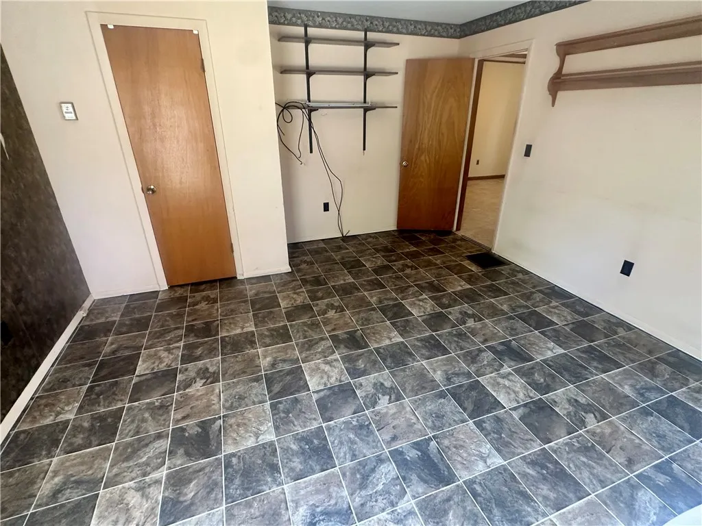 14 Maple Avenue, Leroy, New York 14482, Leroy, New York 14482, 3 Bedrooms Bedrooms, 9 Rooms Rooms,1 BathroomBathrooms,Residential,For Sale,14 Maple Avenue, Leroy, New York 14482,R1622976