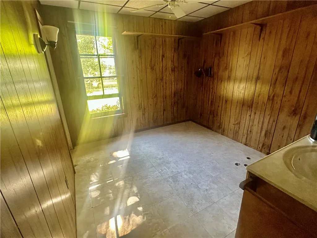 14 Maple Avenue, Leroy, New York 14482, Leroy, New York 14482, 3 Bedrooms Bedrooms, 9 Rooms Rooms,1 BathroomBathrooms,Residential,For Sale,14 Maple Avenue, Leroy, New York 14482,R1622976
