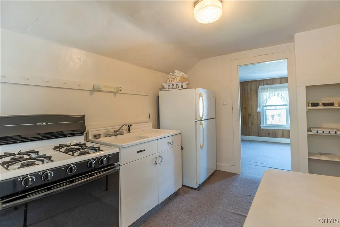 studio kitchen