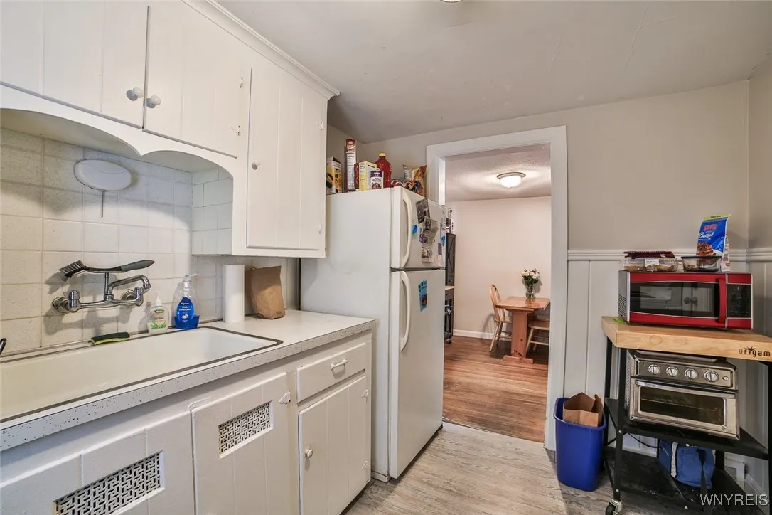 660 Cleveland Drive, Cheektowaga, New York 14425, Cheektowaga, New York 14425, 8 Bedrooms Bedrooms, ,4 BathroomsBathrooms,Residential,For Sale,660 Cleveland Drive, Cheektowaga, New York 14425,B1623855