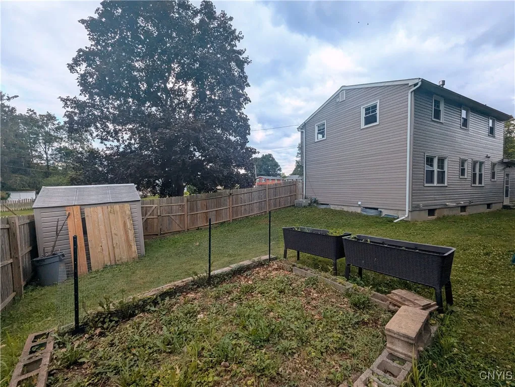 8242 Eden Lane, Lysander, New York 13027, Lysander, New York 13027, 4 Bedrooms Bedrooms, 7 Rooms Rooms,1 BathroomBathrooms,Residential,For Sale,8242 Eden Lane, Lysander, New York 13027,S1623859