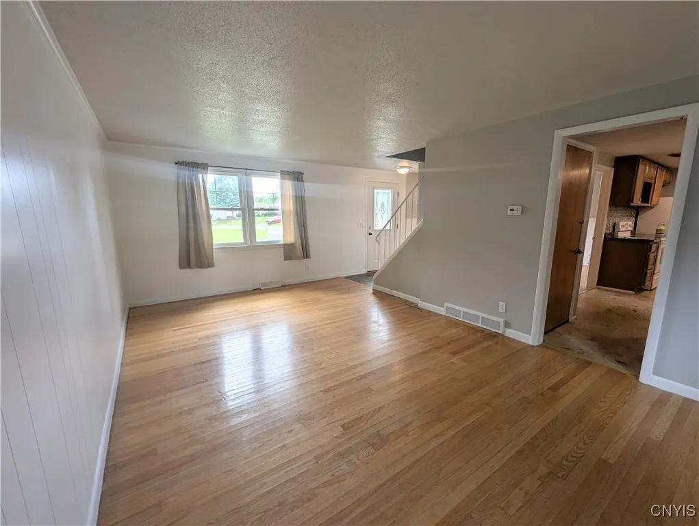 8242 Eden Lane, Lysander, New York 13027, Lysander, New York 13027, 4 Bedrooms Bedrooms, 7 Rooms Rooms,1 BathroomBathrooms,Residential,For Sale,8242 Eden Lane, Lysander, New York 13027,S1623859