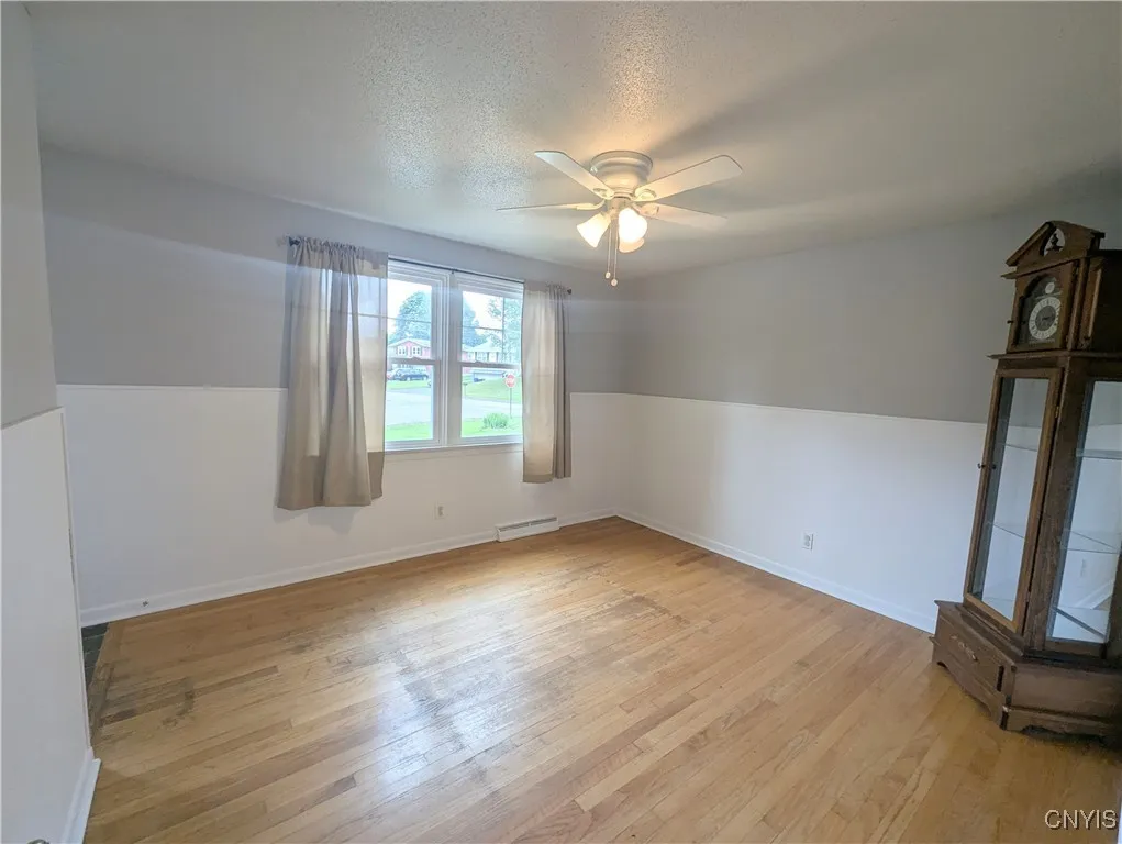 8242 Eden Lane, Lysander, New York 13027, Lysander, New York 13027, 4 Bedrooms Bedrooms, 7 Rooms Rooms,1 BathroomBathrooms,Residential,For Sale,8242 Eden Lane, Lysander, New York 13027,S1623859