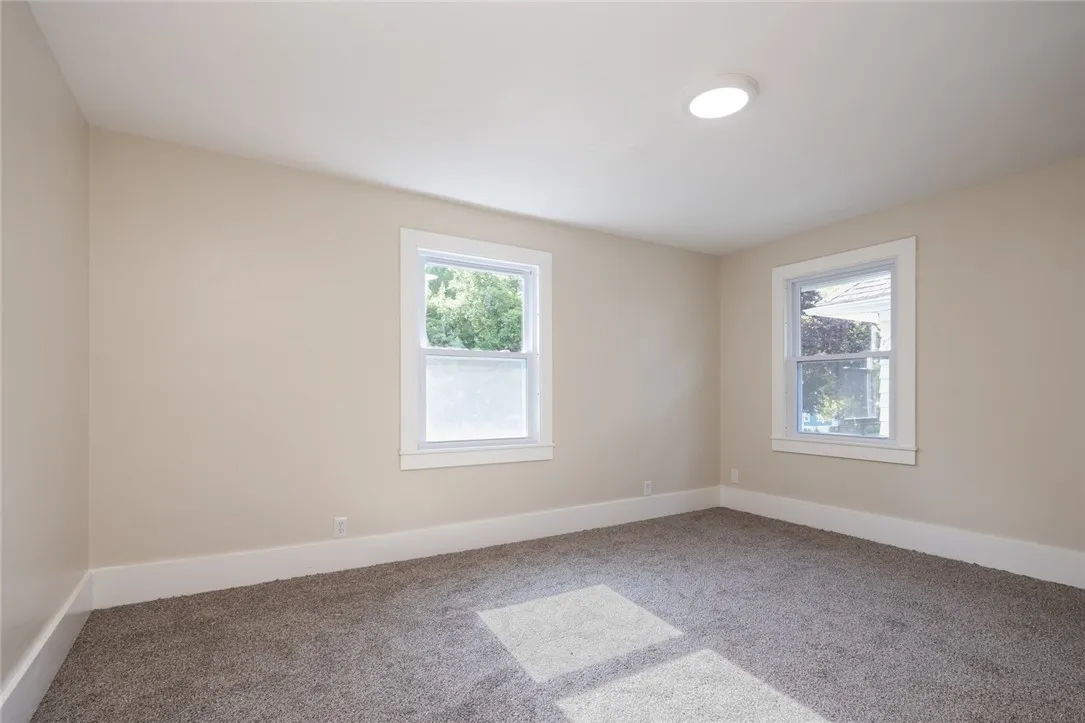 39 Rugby Avenue, Rochester, New York 14619, Rochester, New York 14619, 4 Bedrooms Bedrooms, 7 Rooms Rooms,1 BathroomBathrooms,Residential,For Sale,39 Rugby Avenue, Rochester, New York 14619,R1622992