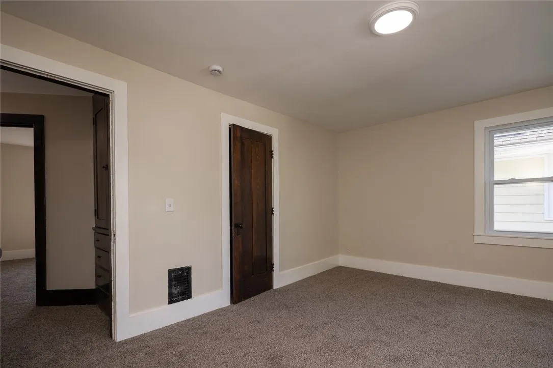 39 Rugby Avenue, Rochester, New York 14619, Rochester, New York 14619, 4 Bedrooms Bedrooms, 7 Rooms Rooms,1 BathroomBathrooms,Residential,For Sale,39 Rugby Avenue, Rochester, New York 14619,R1622992