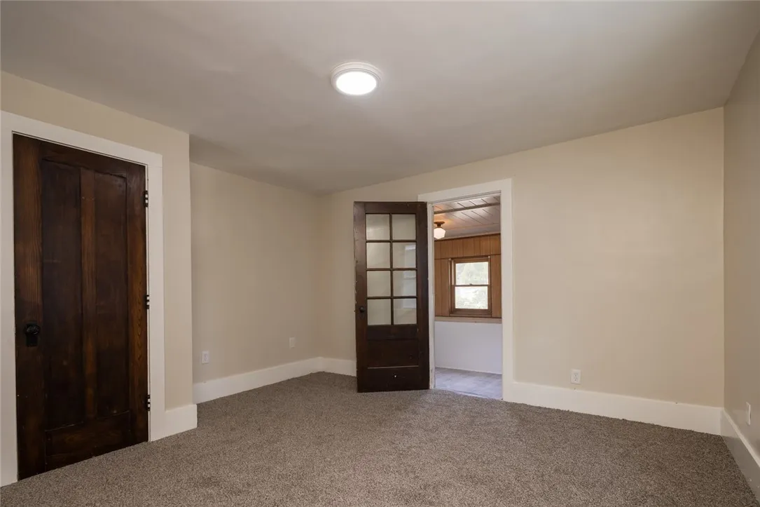39 Rugby Avenue, Rochester, New York 14619, Rochester, New York 14619, 4 Bedrooms Bedrooms, 7 Rooms Rooms,1 BathroomBathrooms,Residential,For Sale,39 Rugby Avenue, Rochester, New York 14619,R1622992
