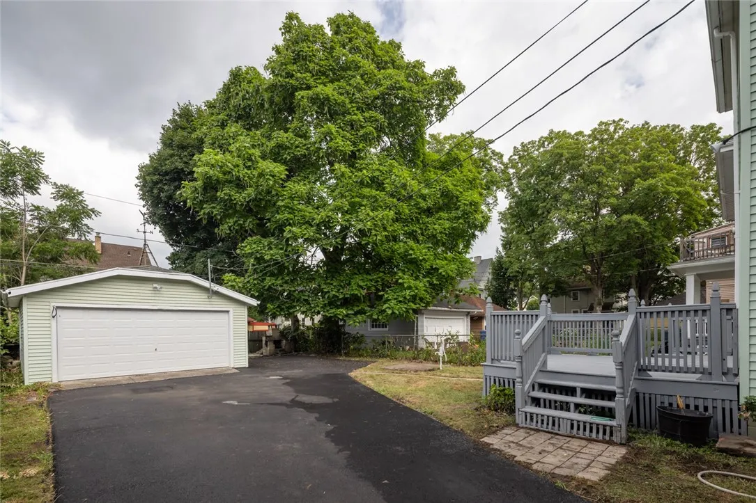 39 Rugby Avenue, Rochester, New York 14619, Rochester, New York 14619, 4 Bedrooms Bedrooms, 7 Rooms Rooms,1 BathroomBathrooms,Residential,For Sale,39 Rugby Avenue, Rochester, New York 14619,R1622992