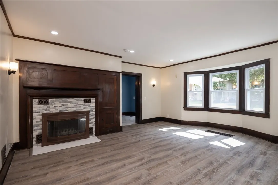 39 Rugby Avenue, Rochester, New York 14619, Rochester, New York 14619, 4 Bedrooms Bedrooms, 7 Rooms Rooms,1 BathroomBathrooms,Residential,For Sale,39 Rugby Avenue, Rochester, New York 14619,R1622992