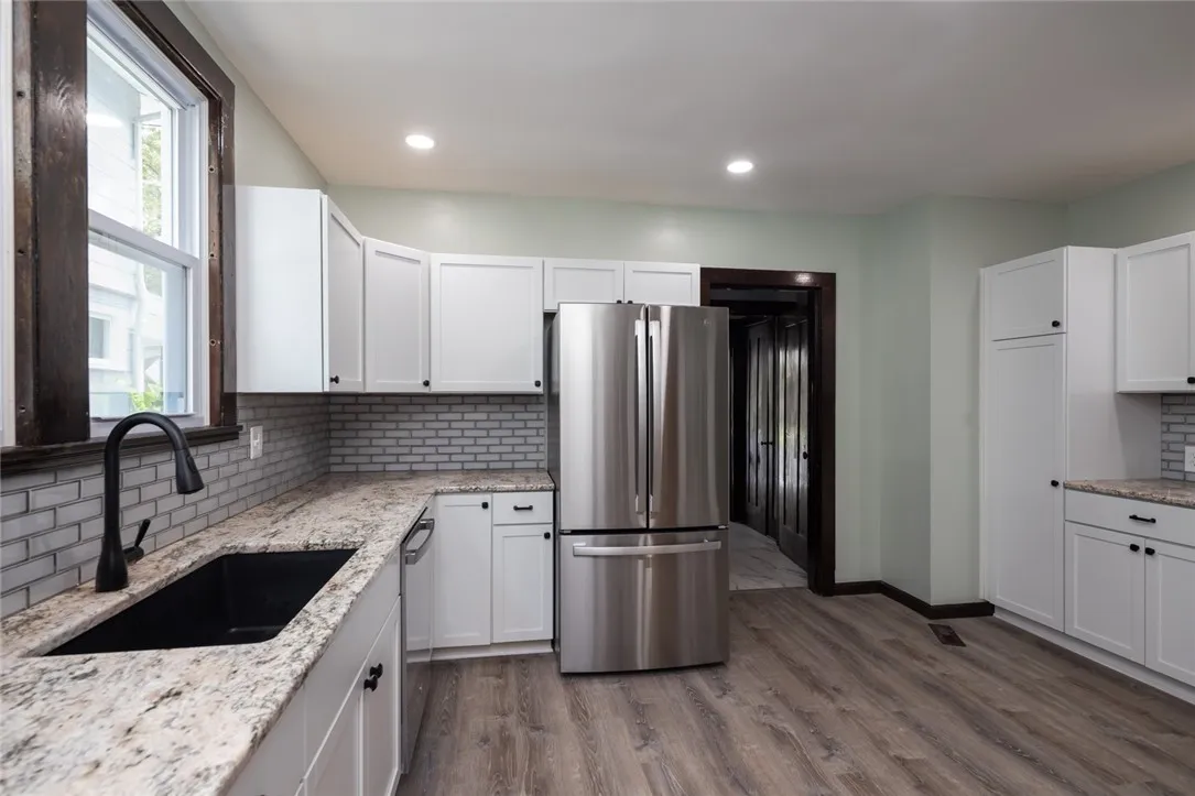 39 Rugby Avenue, Rochester, New York 14619, Rochester, New York 14619, 4 Bedrooms Bedrooms, 7 Rooms Rooms,1 BathroomBathrooms,Residential,For Sale,39 Rugby Avenue, Rochester, New York 14619,R1622992