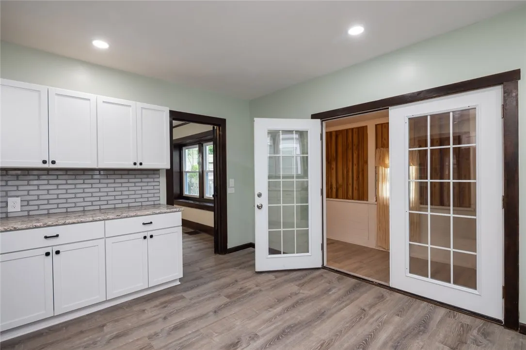 39 Rugby Avenue, Rochester, New York 14619, Rochester, New York 14619, 4 Bedrooms Bedrooms, 7 Rooms Rooms,1 BathroomBathrooms,Residential,For Sale,39 Rugby Avenue, Rochester, New York 14619,R1622992