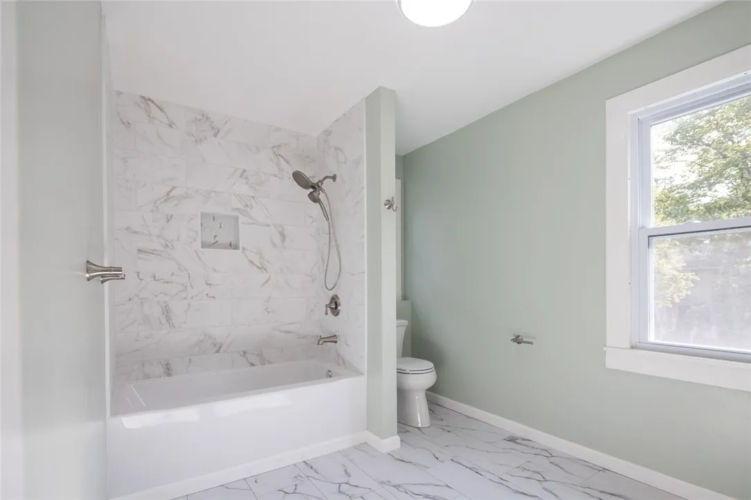 39 Rugby Avenue, Rochester, New York 14619, Rochester, New York 14619, 4 Bedrooms Bedrooms, 7 Rooms Rooms,1 BathroomBathrooms,Residential,For Sale,39 Rugby Avenue, Rochester, New York 14619,R1622992