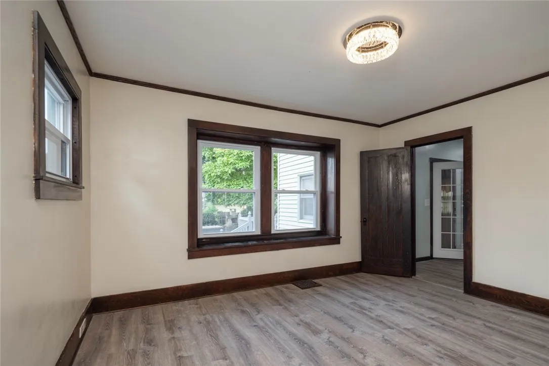 39 Rugby Avenue, Rochester, New York 14619, Rochester, New York 14619, 4 Bedrooms Bedrooms, 7 Rooms Rooms,1 BathroomBathrooms,Residential,For Sale,39 Rugby Avenue, Rochester, New York 14619,R1622992
