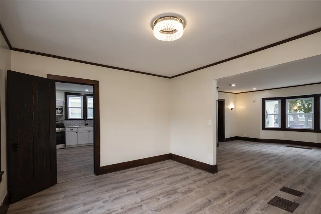 39 Rugby Avenue, Rochester, New York 14619, Rochester, New York 14619, 4 Bedrooms Bedrooms, 7 Rooms Rooms,1 BathroomBathrooms,Residential,For Sale,39 Rugby Avenue, Rochester, New York 14619,R1622992