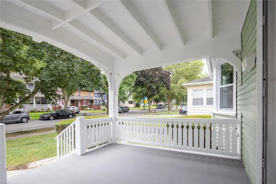 39 Rugby Avenue, Rochester, New York 14619, Rochester, New York 14619, 4 Bedrooms Bedrooms, 7 Rooms Rooms,1 BathroomBathrooms,Residential,For Sale,39 Rugby Avenue, Rochester, New York 14619,R1622992