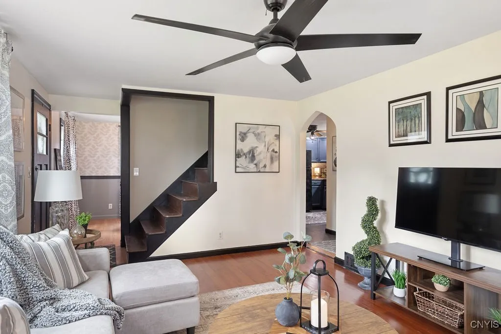 416 Garden City Drive, Salina, New York 13211, Salina, New York 13211, 3 Bedrooms Bedrooms, 6 Rooms Rooms,2 BathroomsBathrooms,Residential,For Sale,416 Garden City Drive, Salina, New York 13211,S1623708