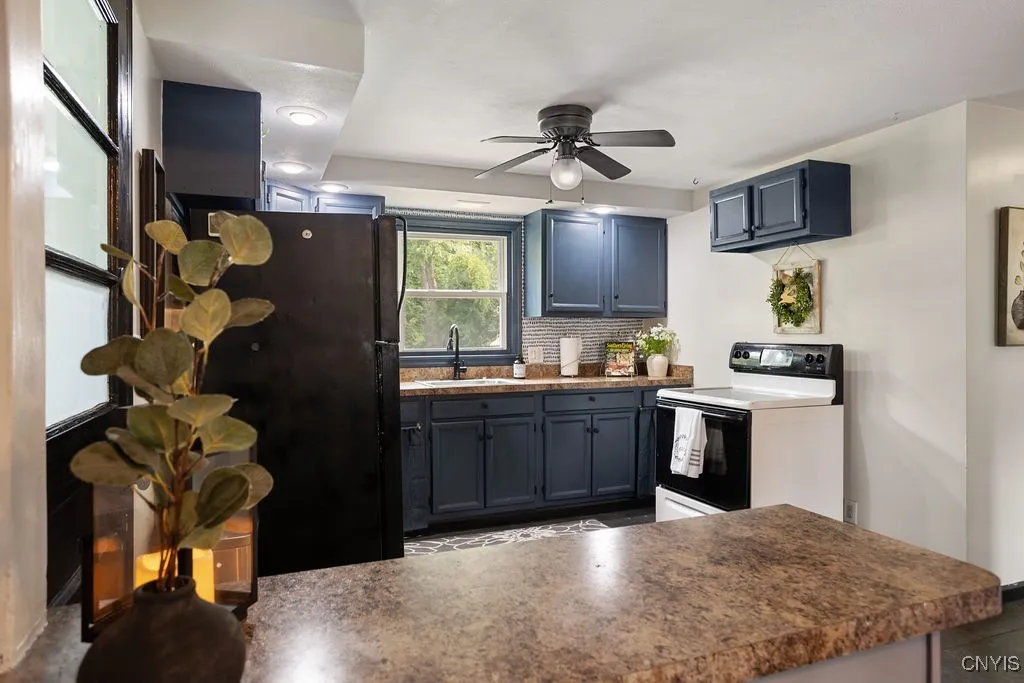 416 Garden City Drive, Salina, New York 13211, Salina, New York 13211, 3 Bedrooms Bedrooms, 6 Rooms Rooms,2 BathroomsBathrooms,Residential,For Sale,416 Garden City Drive, Salina, New York 13211,S1623708