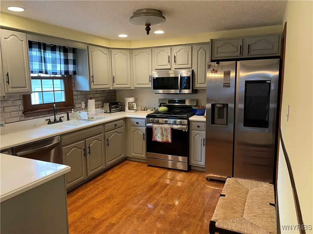 498 Fairmont Avenue, North Tonawanda, New York 141, North Tonawanda, New York 14120, 3 Bedrooms Bedrooms, 5 Rooms Rooms,1 BathroomBathrooms,Residential,For Sale,498 Fairmont Avenue, North Tonawanda, New York 141,B1623864