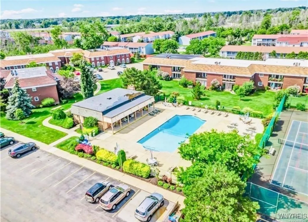 110 Charter Oaks Drive 3, Amherst, New York 14228, Amherst, New York 14228, 1 Bedroom Bedrooms, 4 Rooms Rooms,1 BathroomBathrooms,Residential,For Sale,110 Charter Oaks Drive 3, Amherst, New York 14228,B1623866