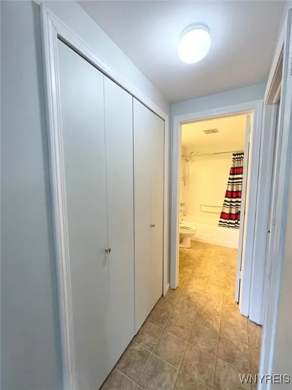 110 Charter Oaks Drive 3, Amherst, New York 14228, Amherst, New York 14228, 1 Bedroom Bedrooms, 4 Rooms Rooms,1 BathroomBathrooms,Residential,For Sale,110 Charter Oaks Drive 3, Amherst, New York 14228,B1623866