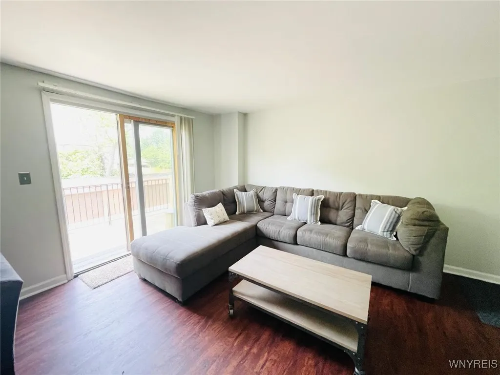 110 Charter Oaks Drive 3, Amherst, New York 14228, Amherst, New York 14228, 1 Bedroom Bedrooms, 4 Rooms Rooms,1 BathroomBathrooms,Residential,For Sale,110 Charter Oaks Drive 3, Amherst, New York 14228,B1623866