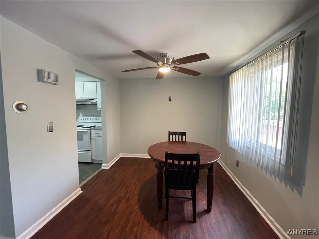 110 Charter Oaks Drive 3, Amherst, New York 14228, Amherst, New York 14228, 1 Bedroom Bedrooms, 4 Rooms Rooms,1 BathroomBathrooms,Residential,For Sale,110 Charter Oaks Drive 3, Amherst, New York 14228,B1623866