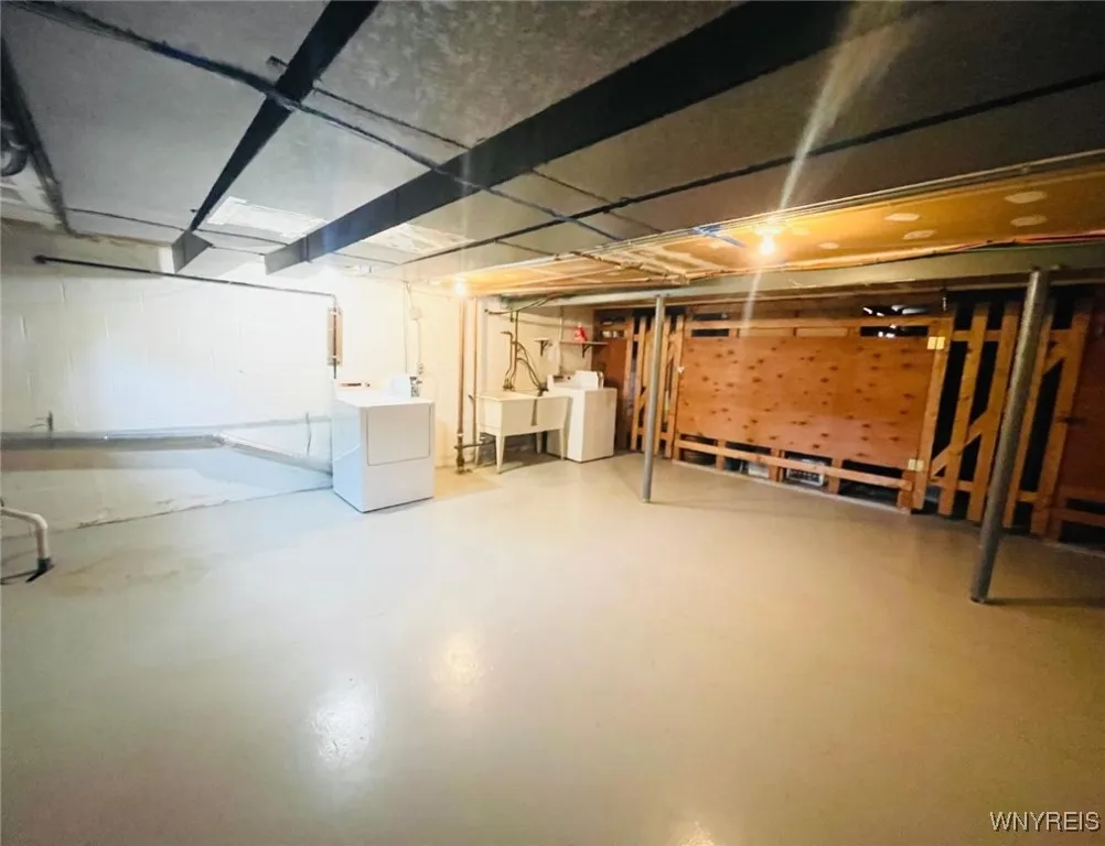 110 Charter Oaks Drive 3, Amherst, New York 14228, Amherst, New York 14228, 1 Bedroom Bedrooms, 4 Rooms Rooms,1 BathroomBathrooms,Residential,For Sale,110 Charter Oaks Drive 3, Amherst, New York 14228,B1623866